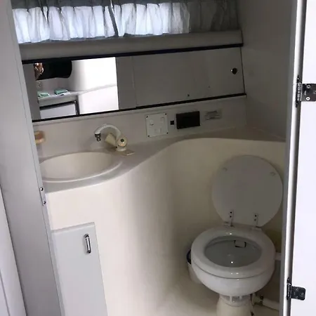 Yacht Cruiser 阿德耶